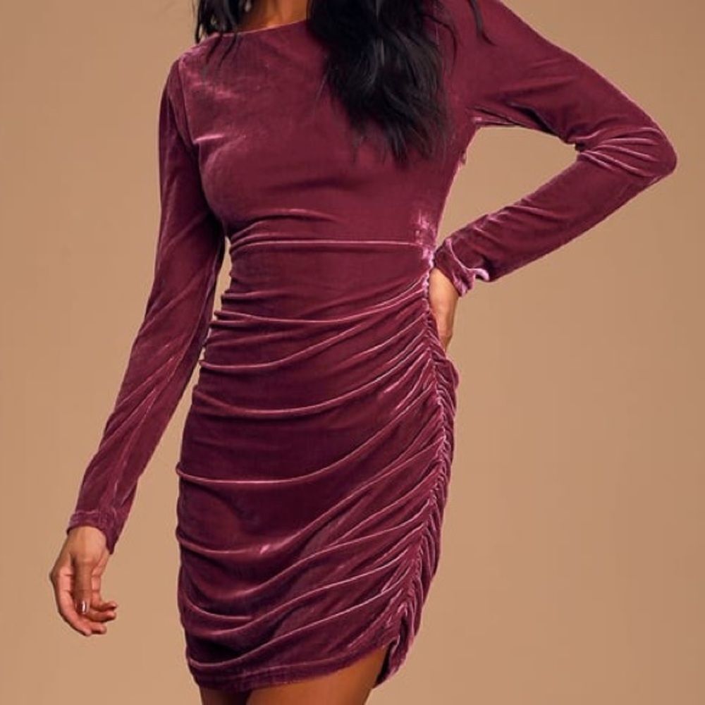 LULU’s True Heart Mauve Purple Velvet Ruched Long Sleeve Bodycon Dress sz M EUC